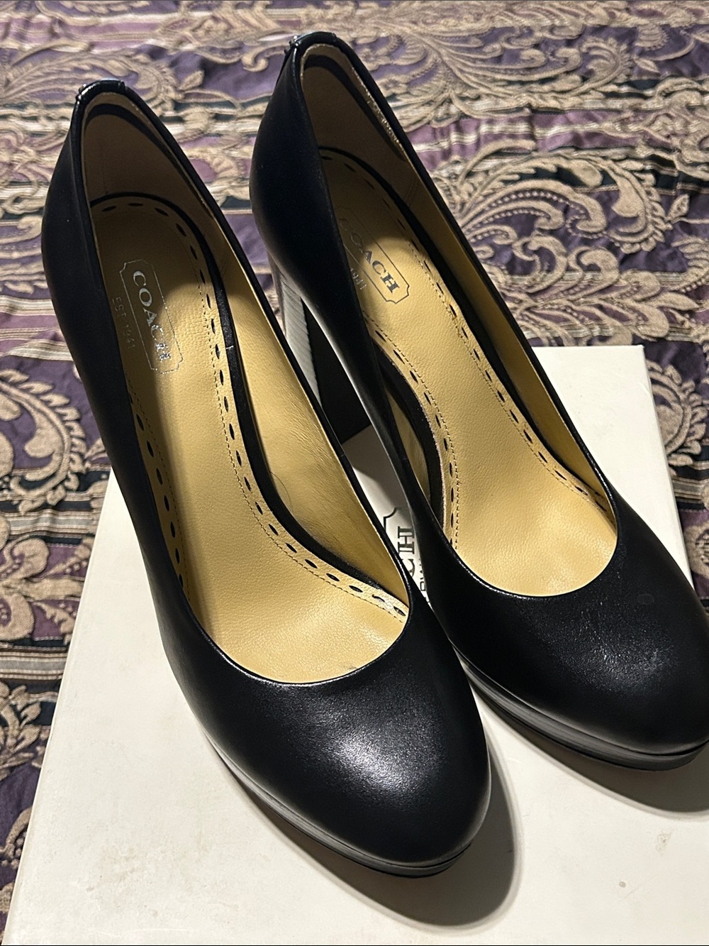 Coach Tonianne Smooth Black Leather 7.5 B  Platform High Heel Pumps A3691